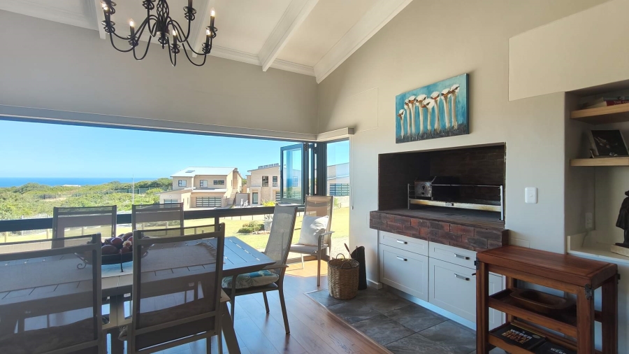 3 Bedroom Property for Sale in Blue Ridge Western Cape